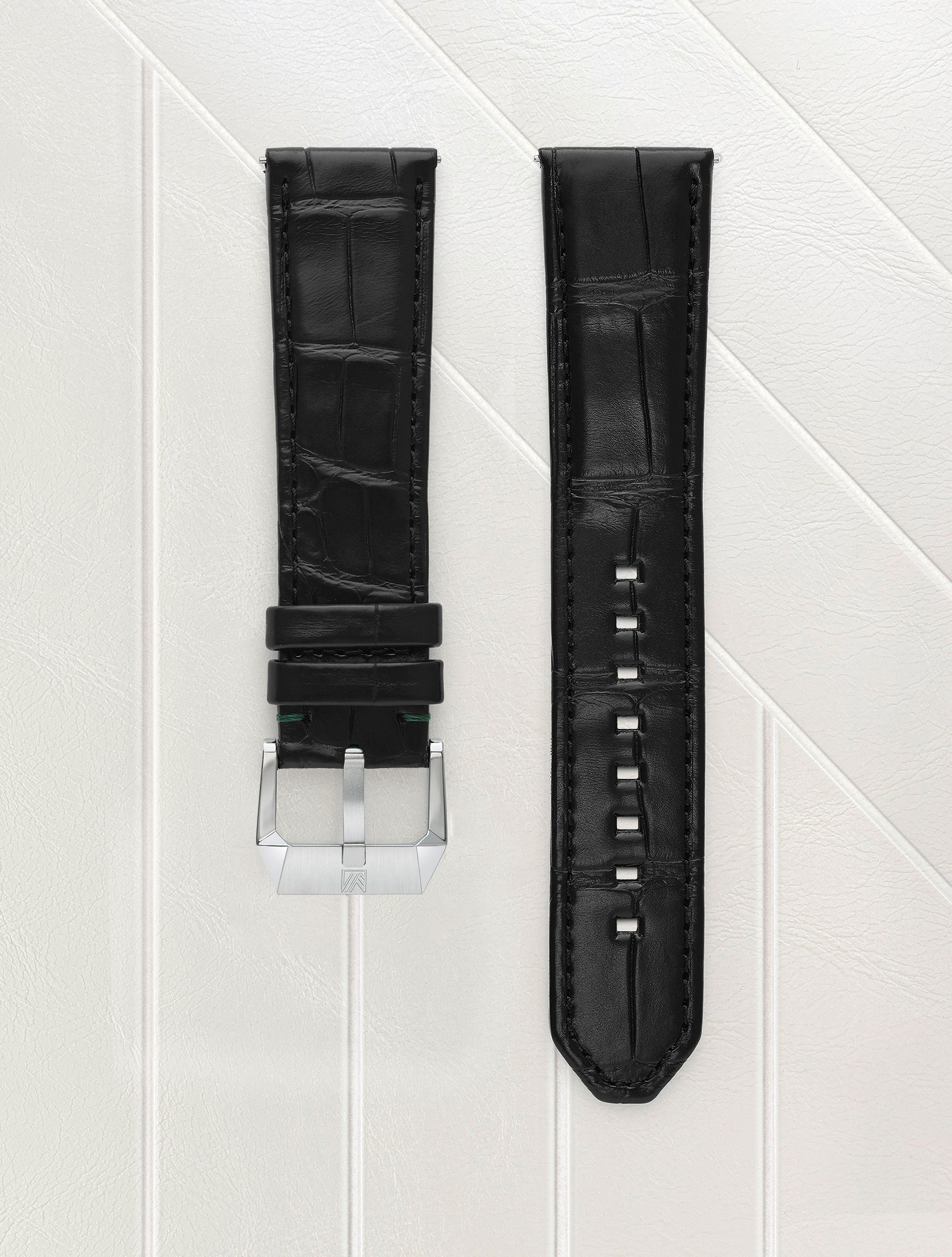 Bracelet Montre Longines Master Collection 19mm Cuir Alligator Noir Mat Bracelet Montre Longines Master Collection 19mm Cuir Alligator Noir Mat