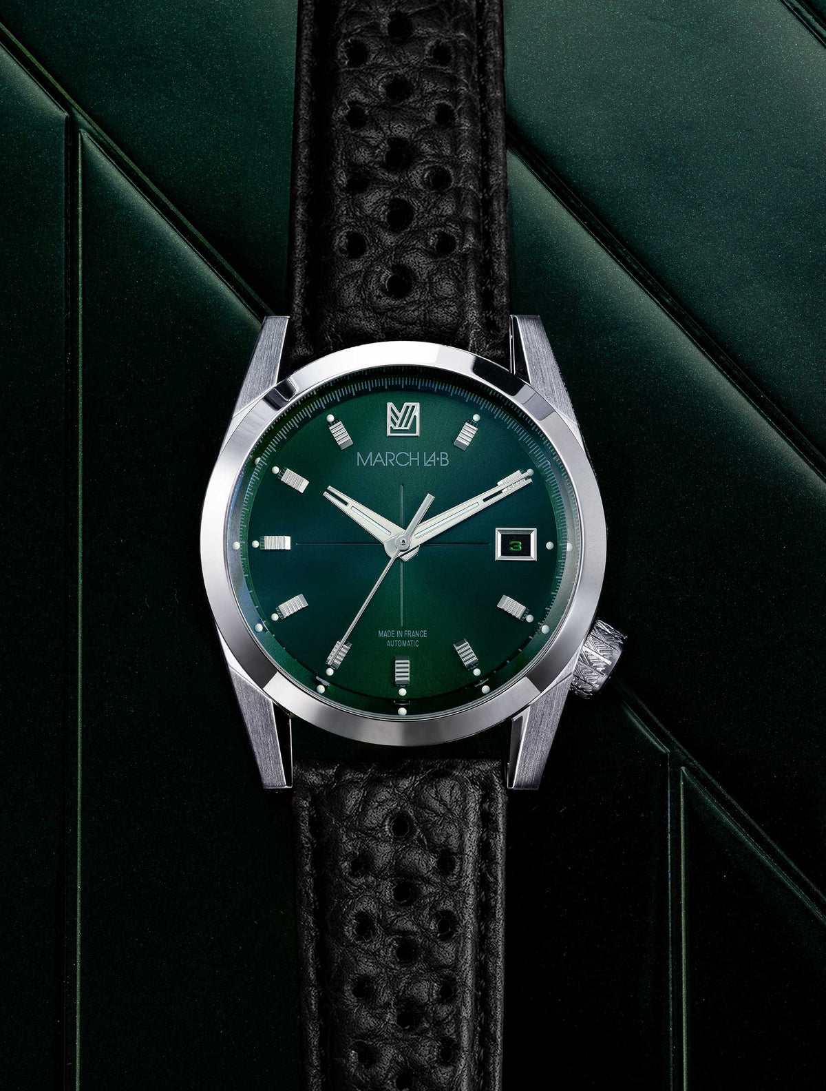 Cherche modèle de montre à cadran vert Montres-march-lab-AM89-automatique-grall-bison-noir