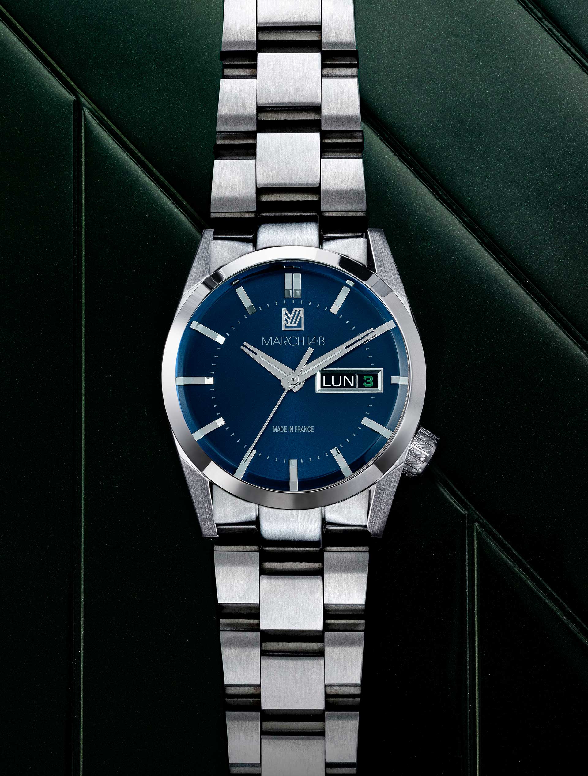 AM89 ELECTRIC NAVY Watch 