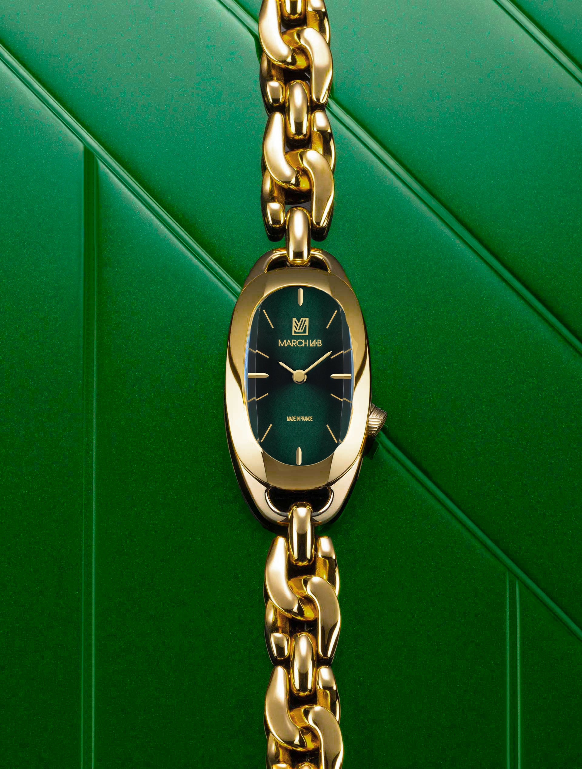 Montre March LA.B modèle OBLONGUE Emerald pour femme équipée d'un bracelet gourmette or