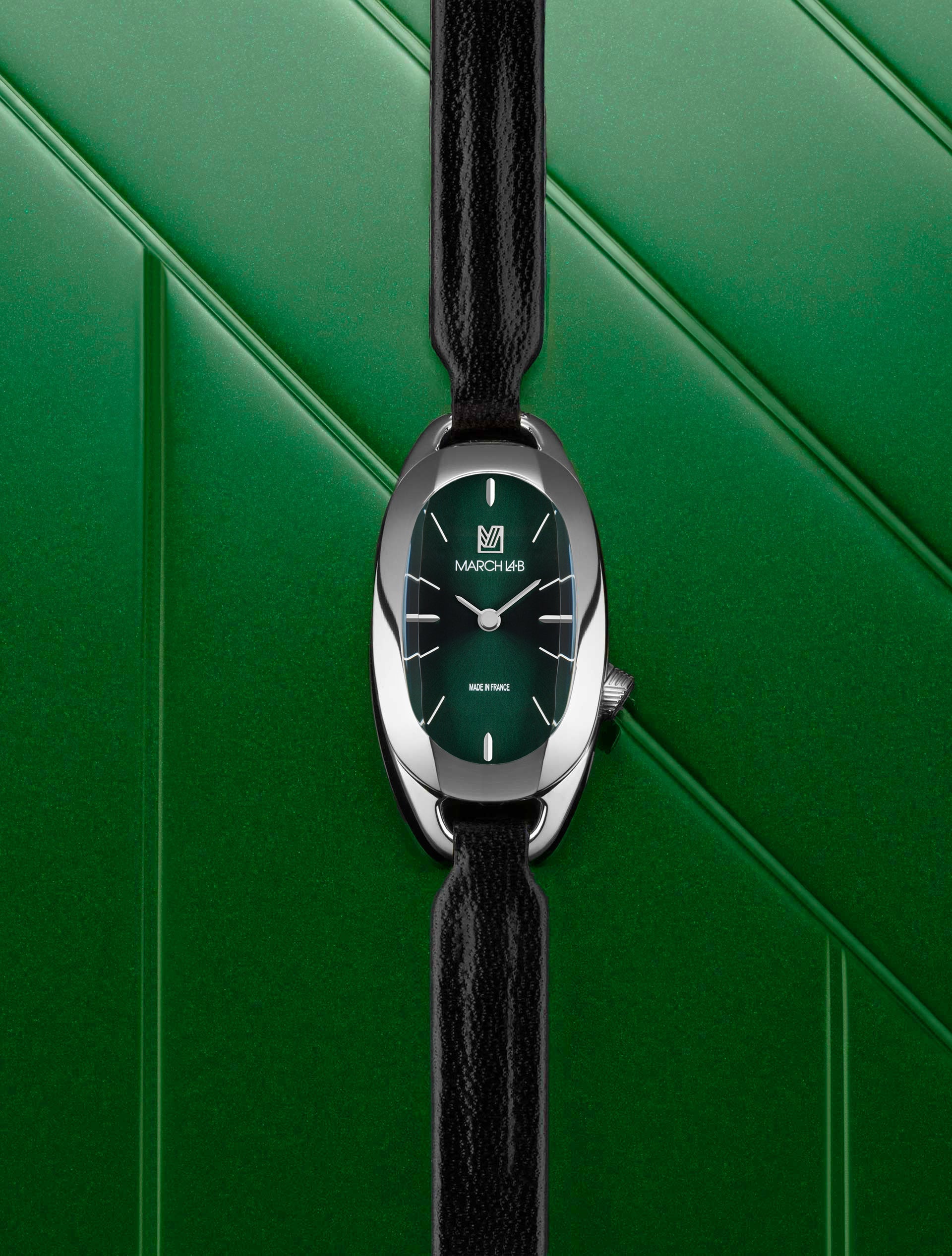 Montre March LA.B modèle OBLONGUE Forest pour femme équipée d'un bracelet en chevreau noir